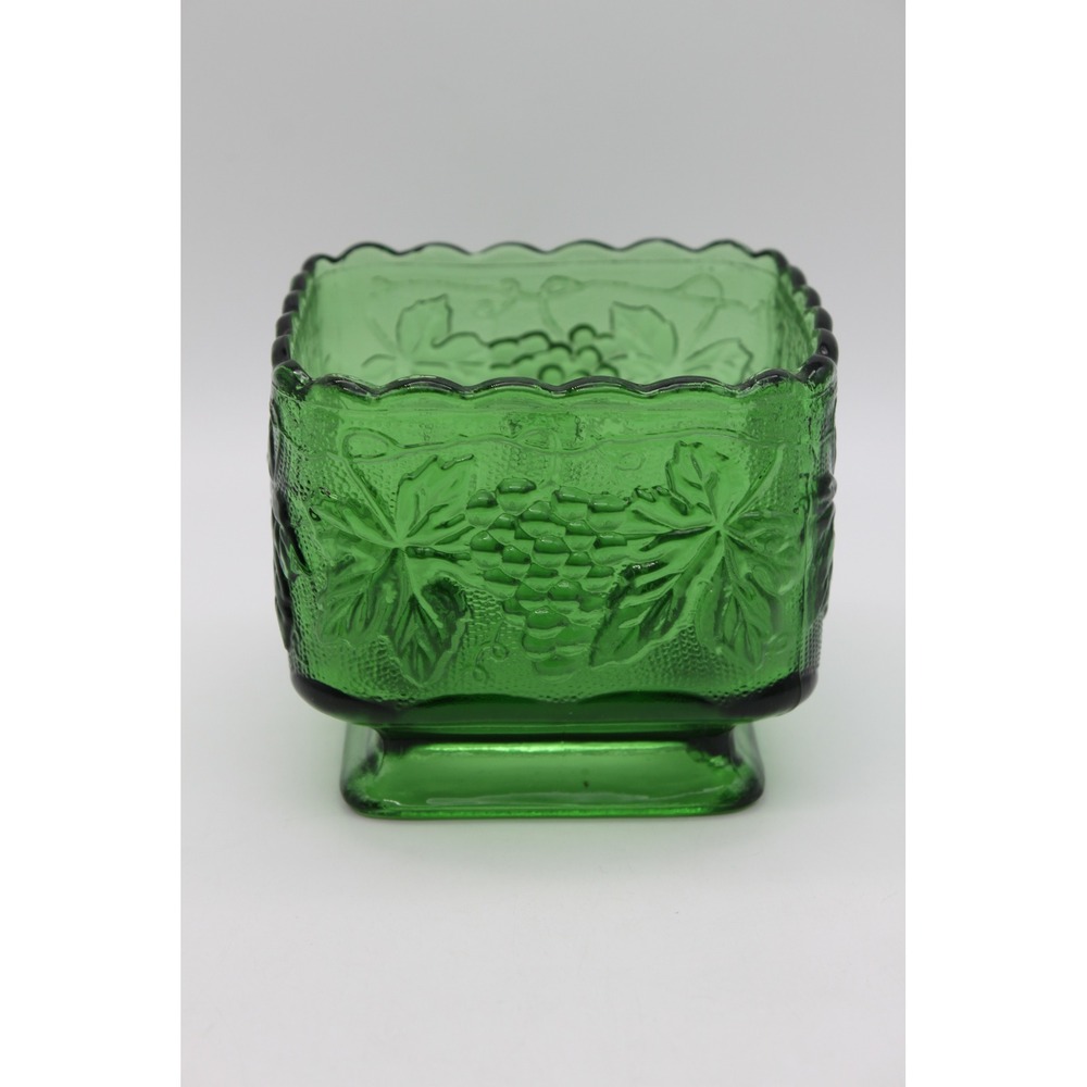 Vtg Anchor Hocking MCM Avocado Green Pressed Glass Square Footed Candy Dish